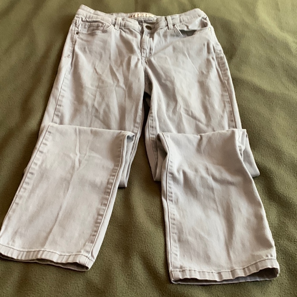 Anne Klein gray, straight leg jeans.  Size 6.